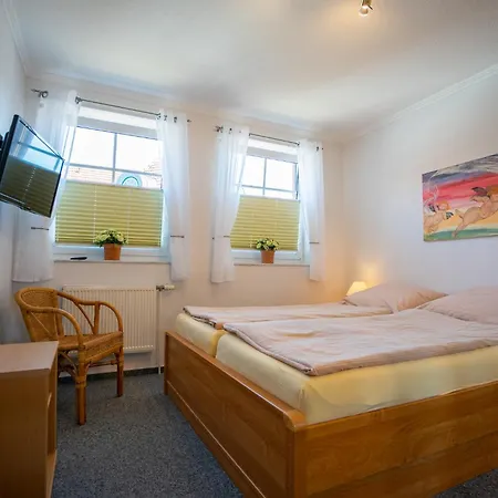 Residenz Rosengrund Wesernest Mit Schwimmbad Büsum