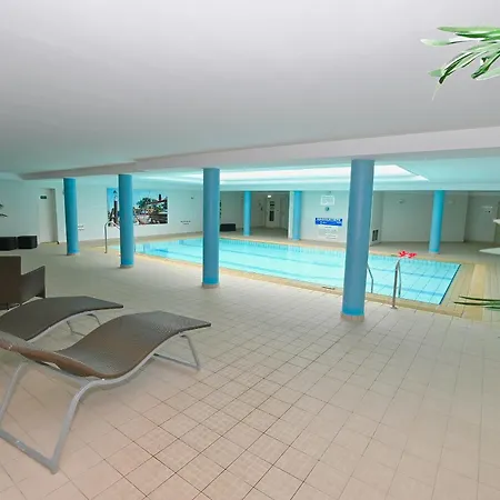 Residenz Rosengrund Wesernest Mit Schwimmbad * Büsum